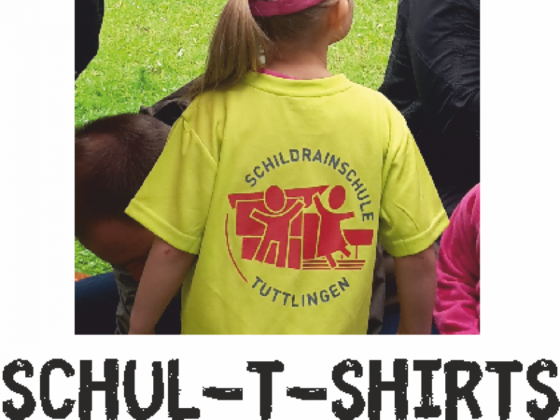 Kind mit Schul-T-Shirt
